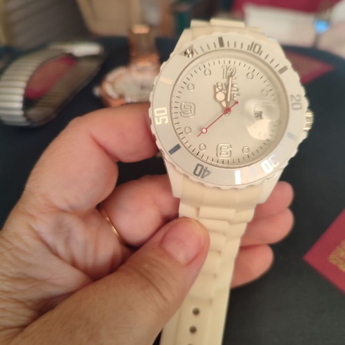 Women's watches used, white and silver, all working