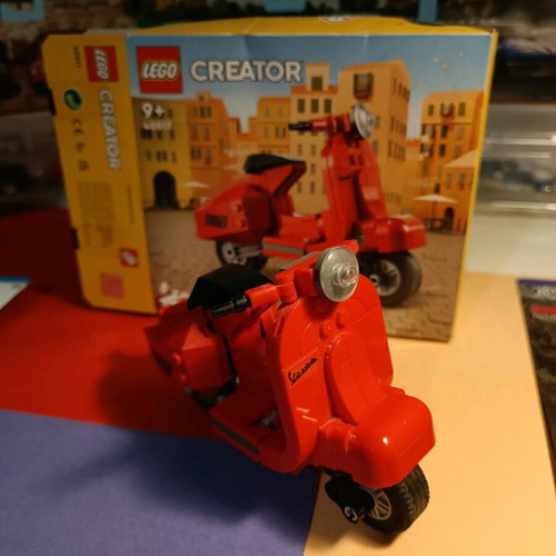 Lego Vespa 40517 Creator retired set like new