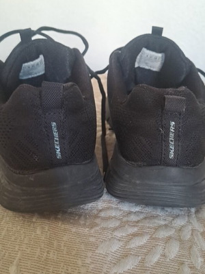 Skechers αθλητικά παπούτσια μεταχειρισμένα, μέγεθος 41, μαύρα, 28 εκ