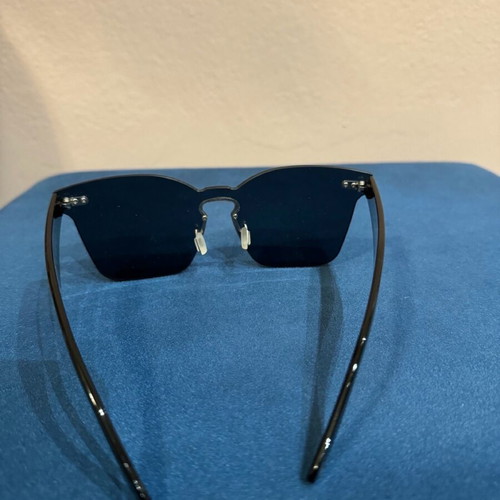 Sunglasses like new unworn