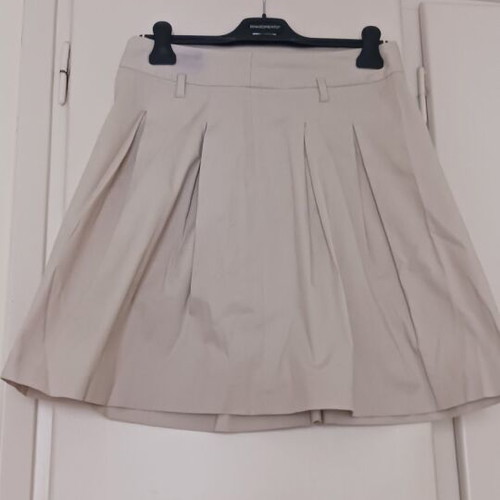 Zara Basic beige cotton skirt like new, alpha line, size M