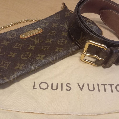 Louis Vuitton belt collectible like new, brown, size S