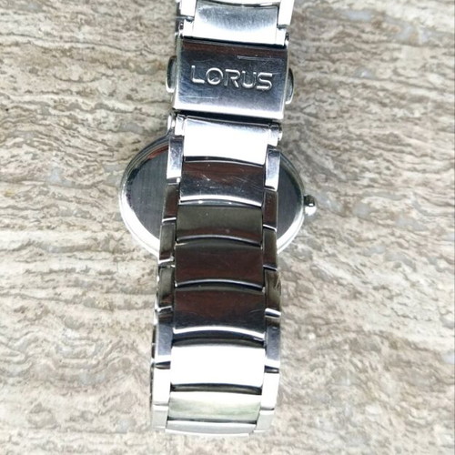 Lorus women's watch used, stainless steel oval case
