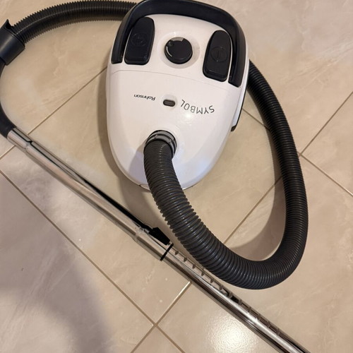 Rohnson R1190 Symbol vacuum cleaner, 1.8L, 700W, bag collection