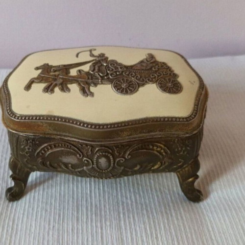 Bronze carved jewelry box used, 11x7 cm