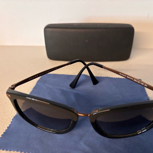 Ralph Lauren RA5245 Cat-Eye Sunglasses like new, black