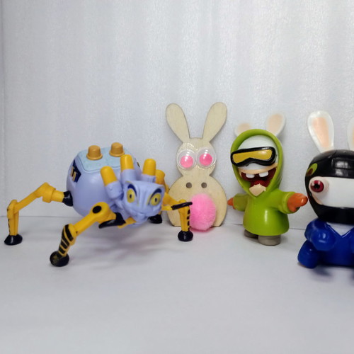Rabbids figures and collectible spider new with wooden bunny