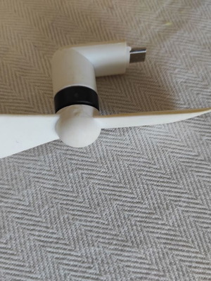 Usb fan like new