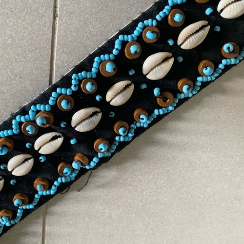 Boho chic belt with shells used