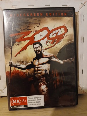 300 Widescreen Edition DVD used, subtitles