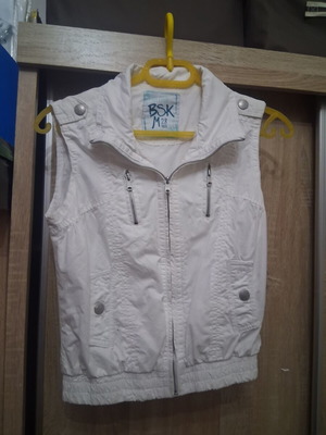 Spring sleeveless jacket, white, size 140-146 cm