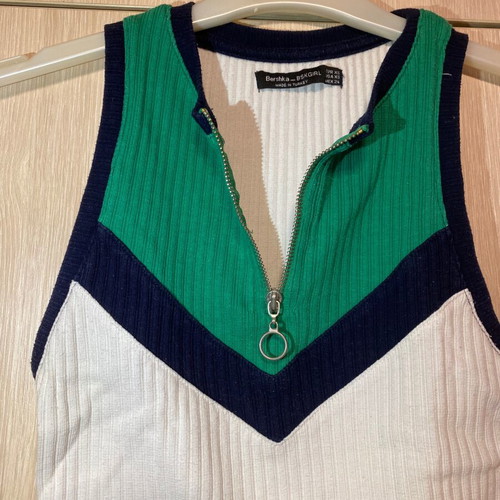 Bershka top like new, size XS