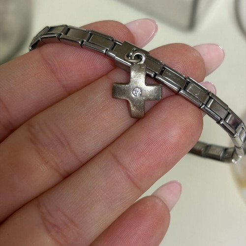Goldex Nomination bracelet like new with silver cross charm