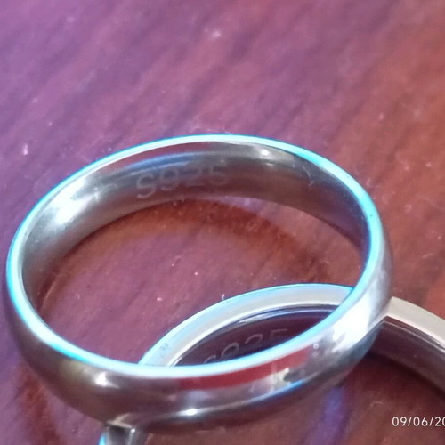 S925 rings like new