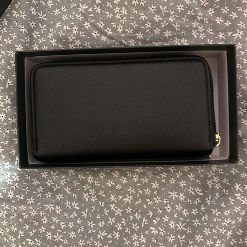Verde wallet with box