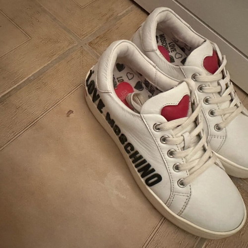 Love Moschino women's athletic shoe used, size 37, white