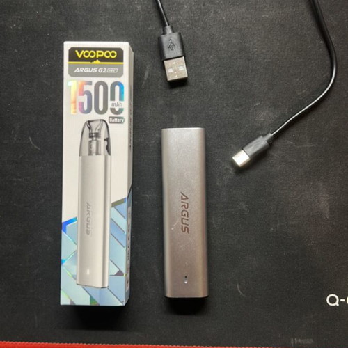Voopoo Argus G2 Mini electronic cigarette with cable