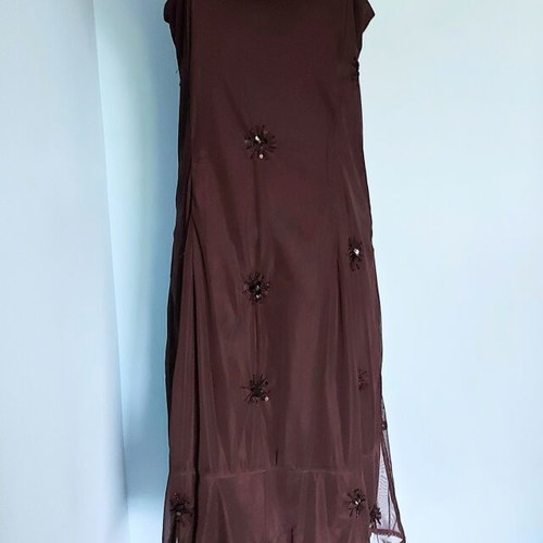 Τούλινο φόρεμα Fransa σαν καινούργιο, XL-XXL, σκούρο σοκολατί με χάντρες και παγιέτες