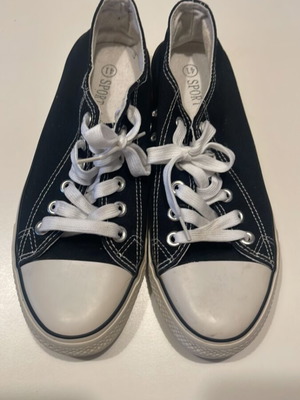 Starakia 41 unisex black new