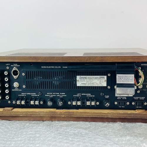 Sansui Solid State Model 2000 AM/FM MPX Stereo Tuner Amplifier like new