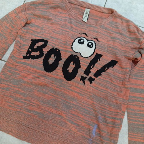 Pull&Bear sweater size L with paint marks