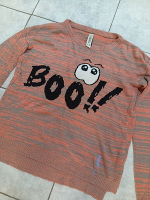 Pull&Bear sweater size L with paint marks