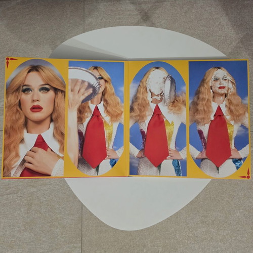 Katy Perry Smile Bone White Vinyl like new, pop