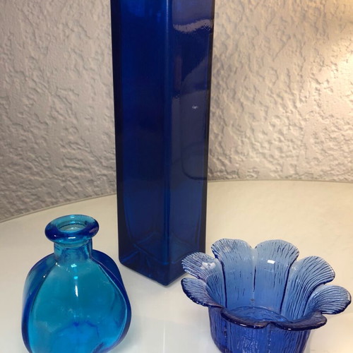 Blue glasses decoration set of 3 like new