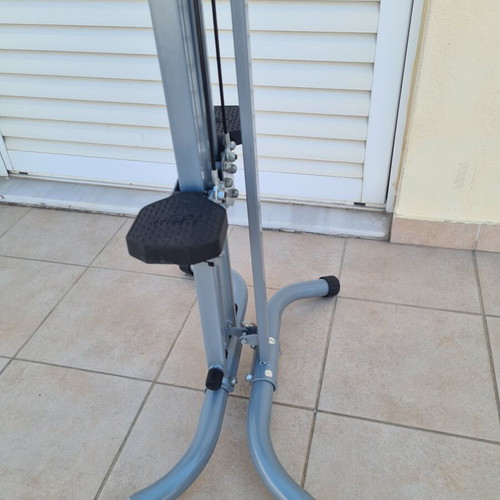 Maxi Climber vertical climbing exercise machine, like new