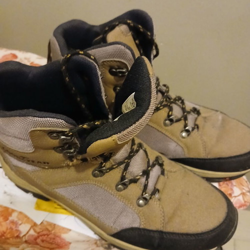 Good Year shoes beige boots size 42 almost new