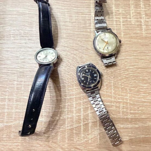 Wristwatches used, set of 3, women's