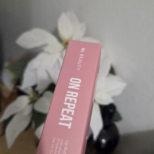 On Repeat Peptide Lip Butter Balm new, baby pink shade
