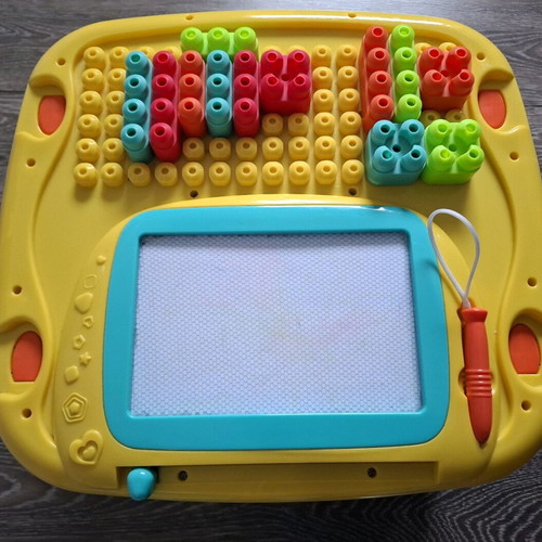 Activity table like new for age 1+