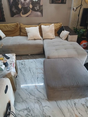 Corner sofa with ottoman
