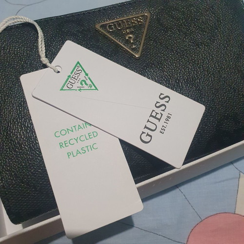 Guess wallet new