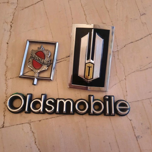 Oldsmobile toronado car emblems used 1980-1985