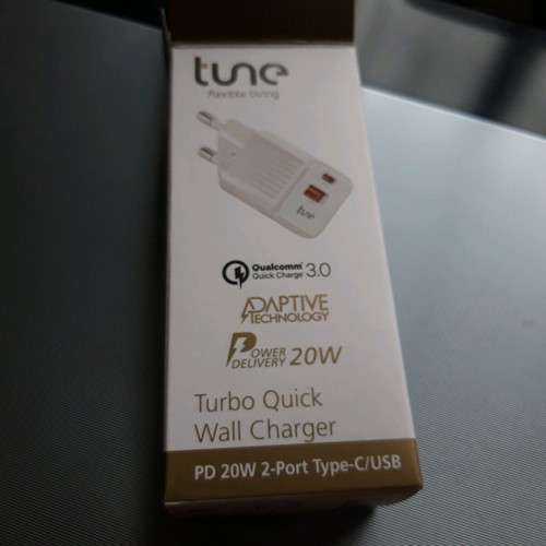 Tune Turbo PD Quick Wall Charger 20W 2 Ports Usb White New