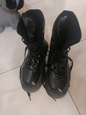 Boots like new, size 40, black