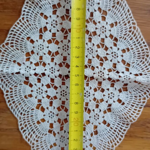 Napkin like new on 1 hook, ecru color