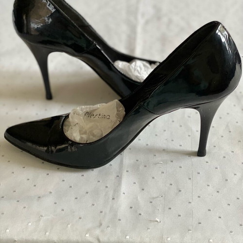 Rollini leather vintage stiletto patent leather pumps like new