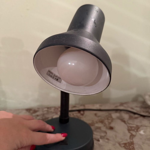 Table lamp with adjustable arm like new, black desk light