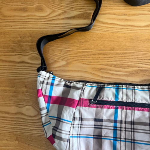 Nike vintage crescent crossbody bag used, plaid design