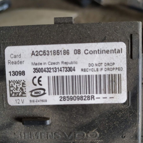 Card reader and key for Renault Megan 2015 Start/Stop used, 285909828R