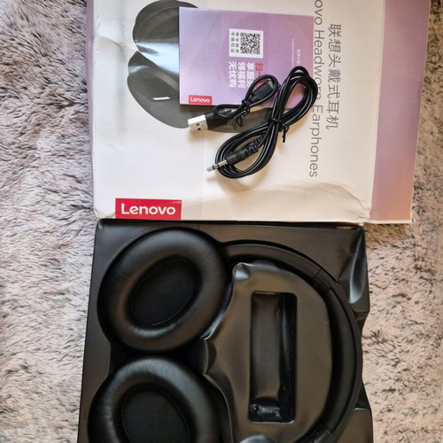 Lenovo EH140 Bluetooth headphones like new, over-ear with charging cable