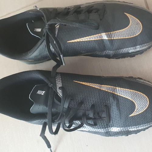Nike Phantom football shoes size 38 used, black and silver