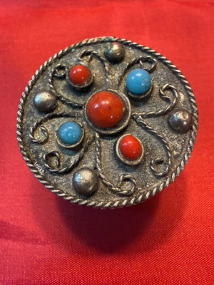 Metal vintage box like new with filigree stones