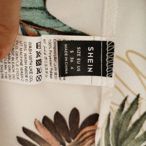 Shein kimono S size white-red like new