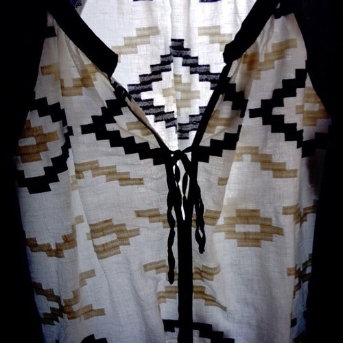Greek Archaic Kori shirt small, like new, blue