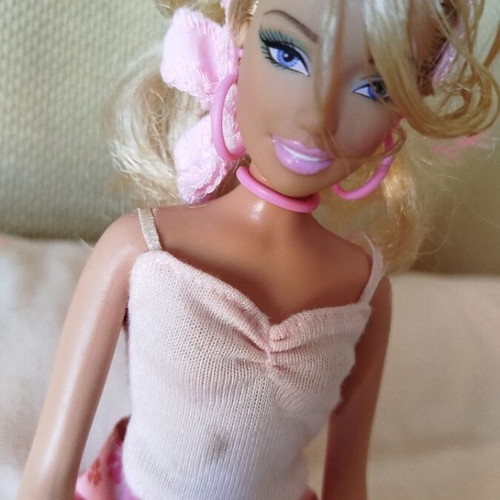 Barbie Sunshine Fun doll like new from Mattel