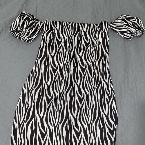 Mini dress like new, short tight fit, size XS, with zipper